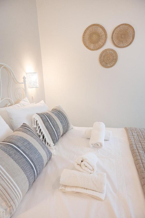 Sunny Yard Apartments Порос Экстерьер фото